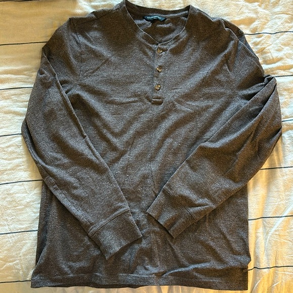 Banana Republic Henley - Picture 1 of 1